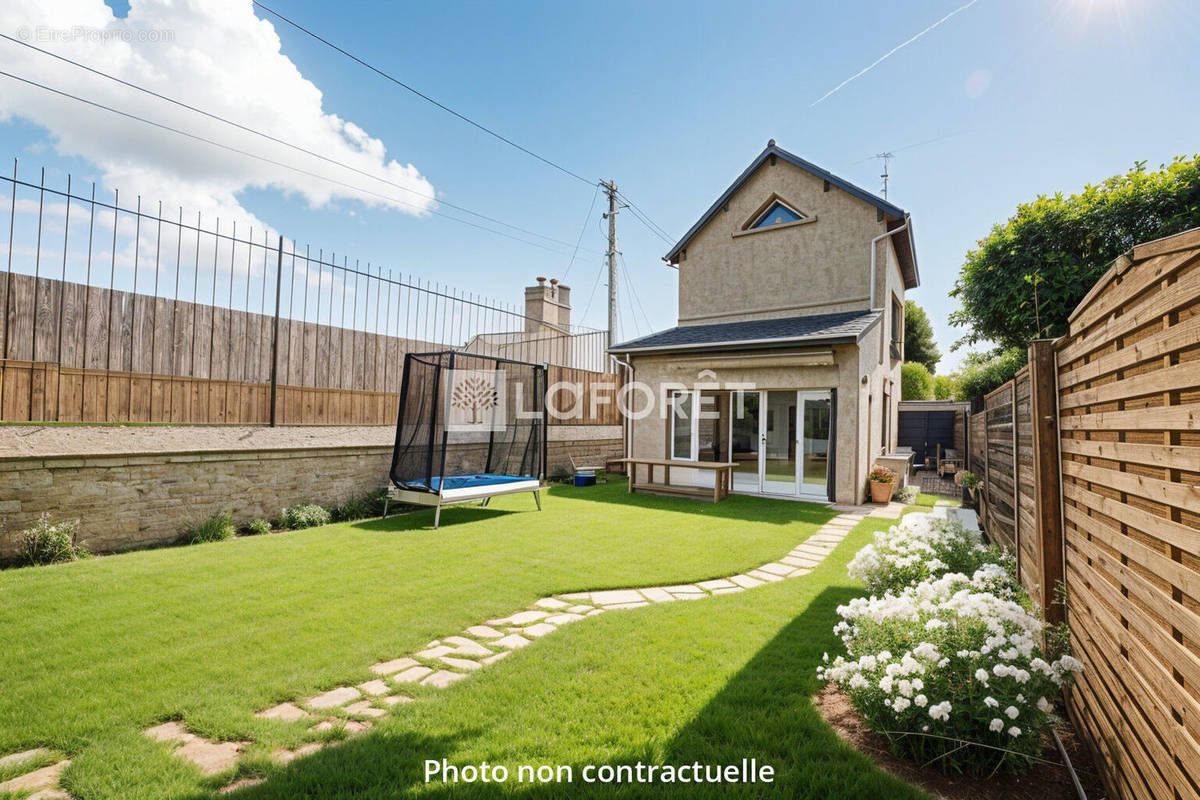 Maison à MAREIL-EN-FRANCE