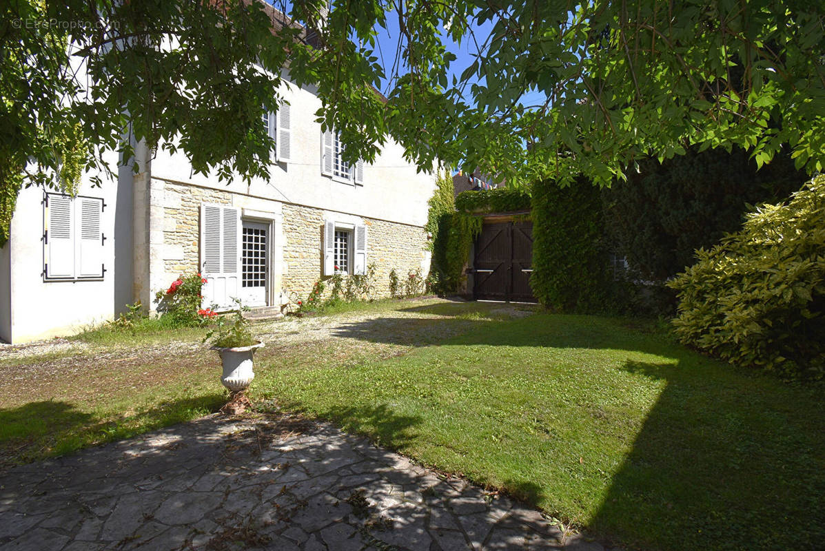 Maison à BRIENNE-LE-CHATEAU