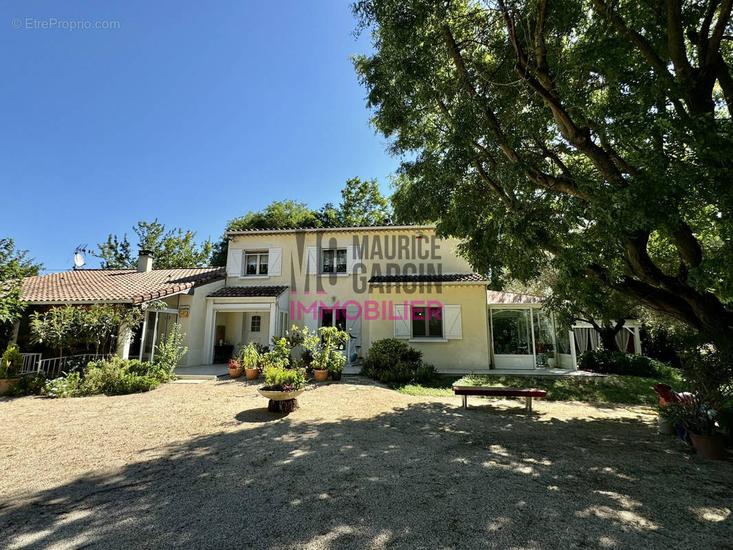 Maison à CADEROUSSE