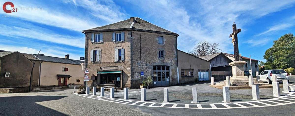 Maison à SAINT-SALVY-DE-LA-BALME