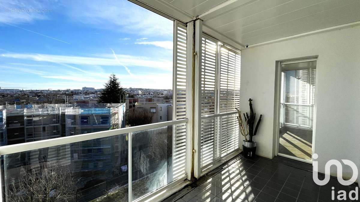 Photo 2 - Appartement à ISSY-LES-MOULINEAUX