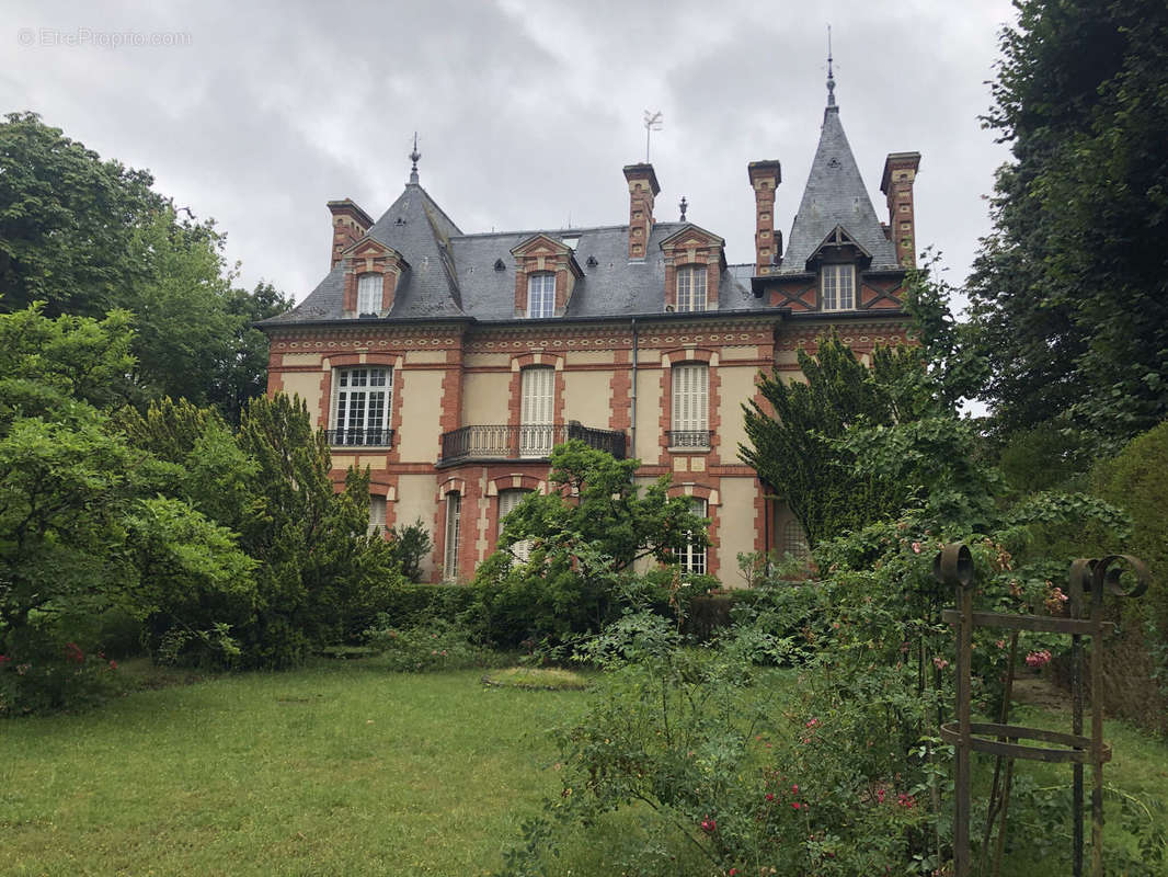 Appartement à FONTAINEBLEAU