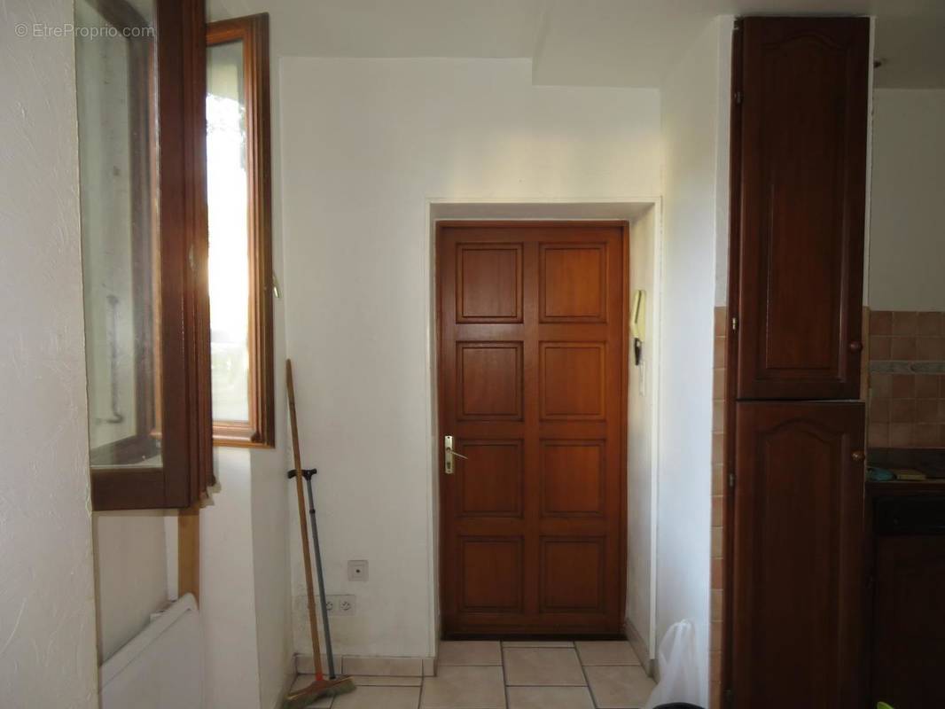   - Appartement à DRAGUIGNAN