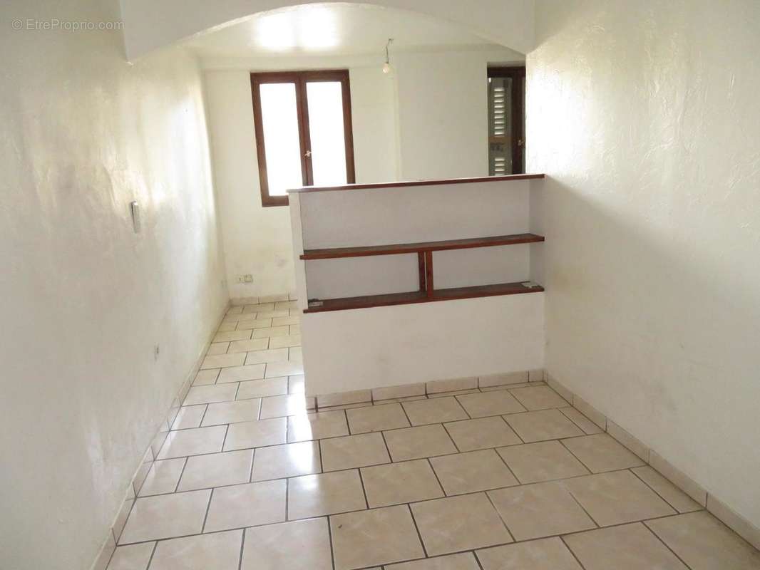   - Appartement à DRAGUIGNAN