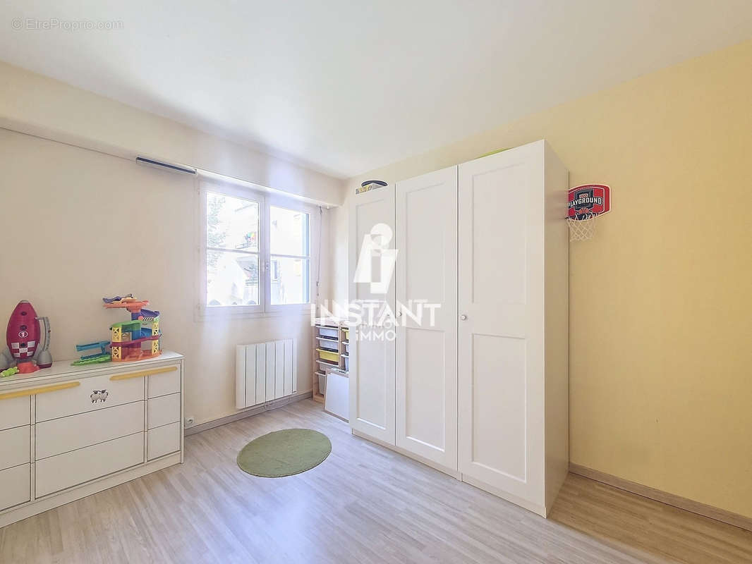 Appartement à MAISONS-ALFORT