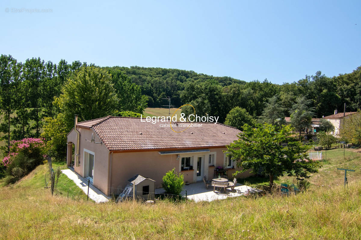 Jardin arrière maison - Maison à COLAYRAC-SAINT-CIRQ