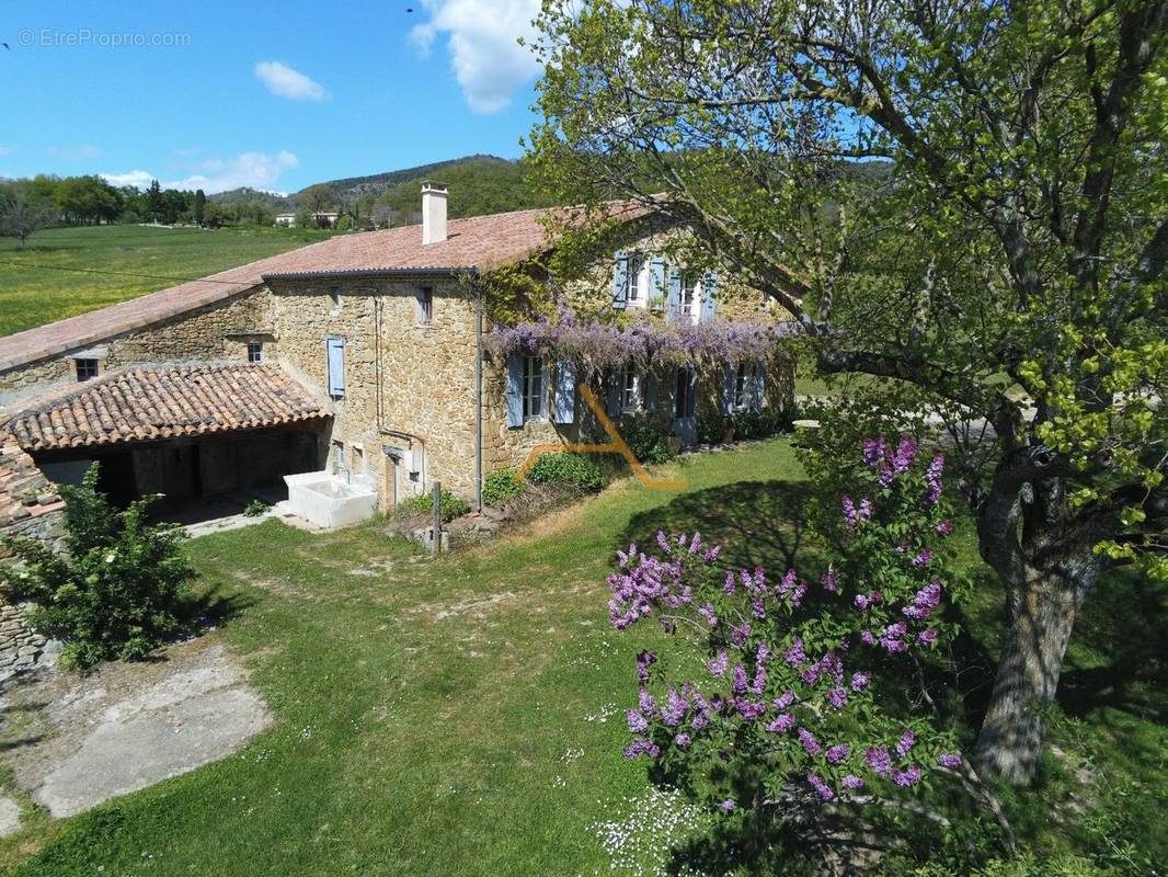 Maison à BOURDEAUX