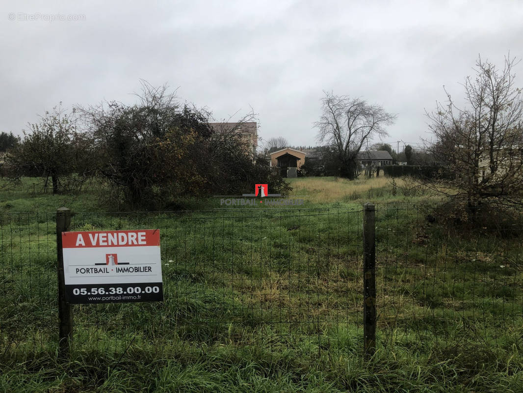 Terrain à CISSAC-MEDOC