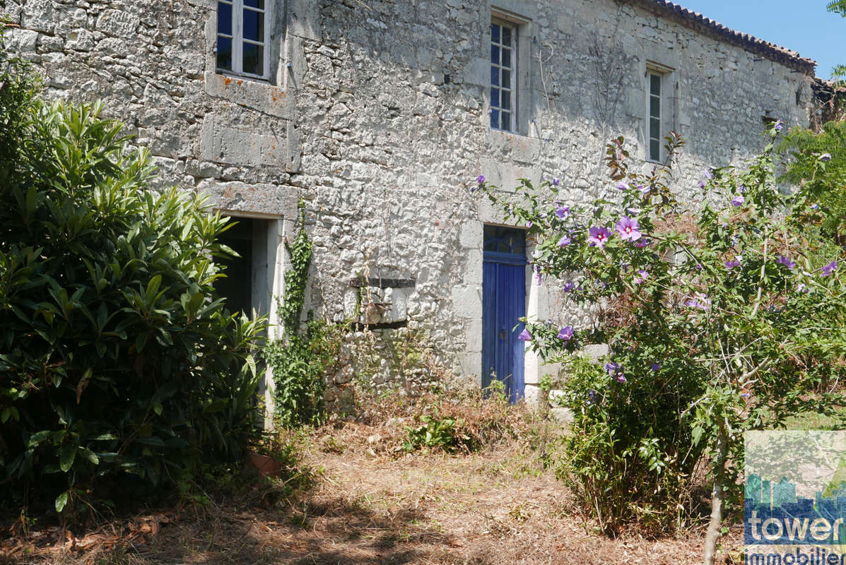 Maison à SIGOULES