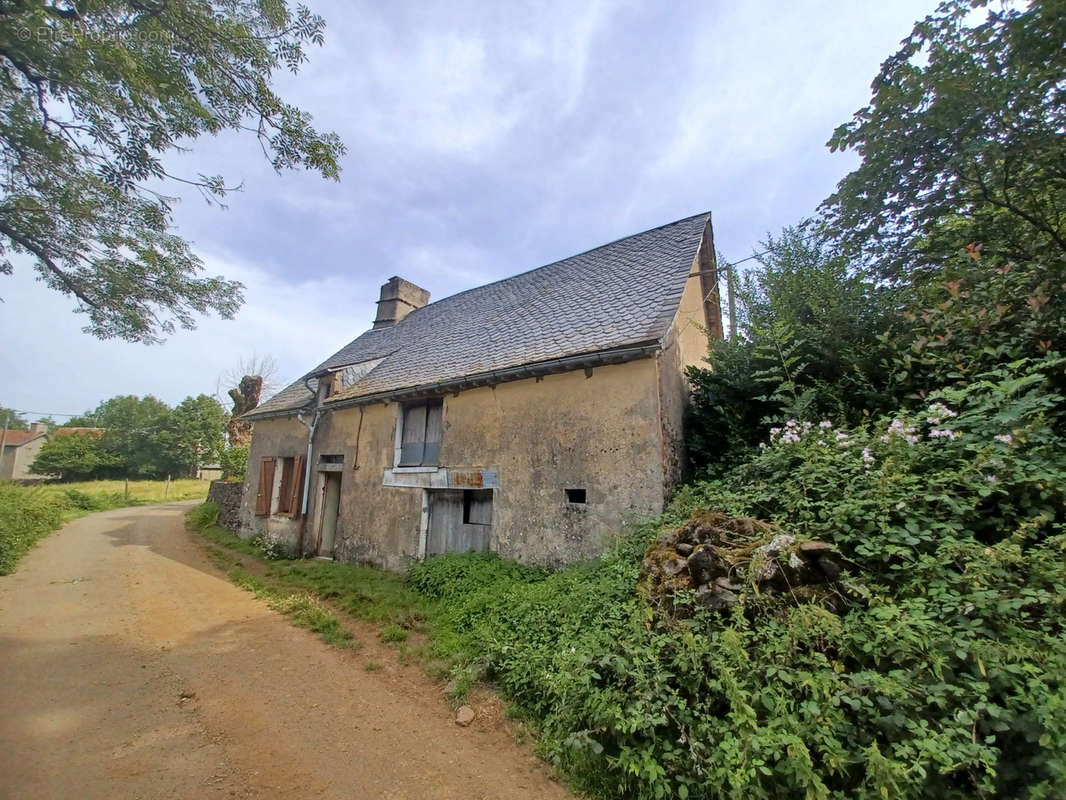 Maison à MAURIAC