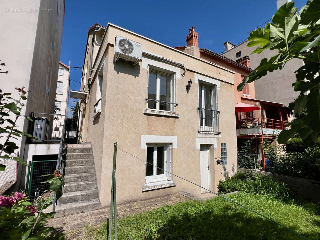 Maison à CLERMONT-FERRAND