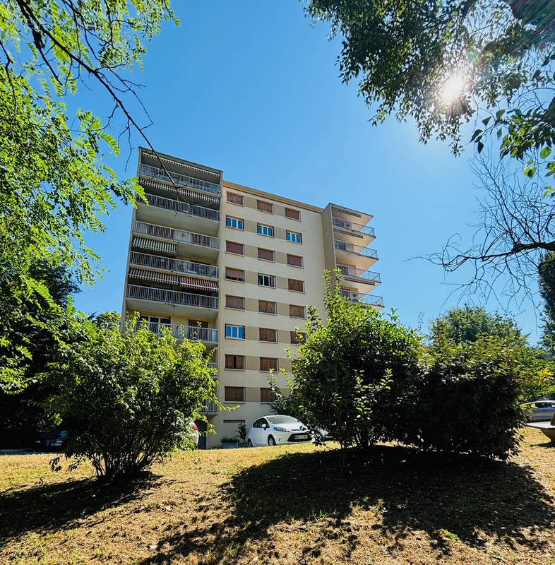 Appartement à FONTAINES-SUR-SAONE