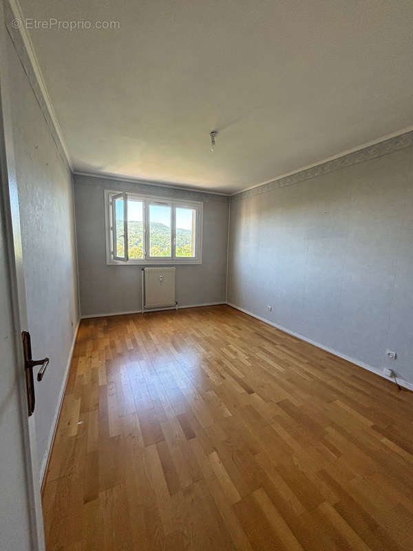 Appartement à FONTAINES-SUR-SAONE