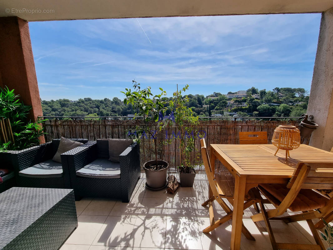 Appartement à MOUGINS