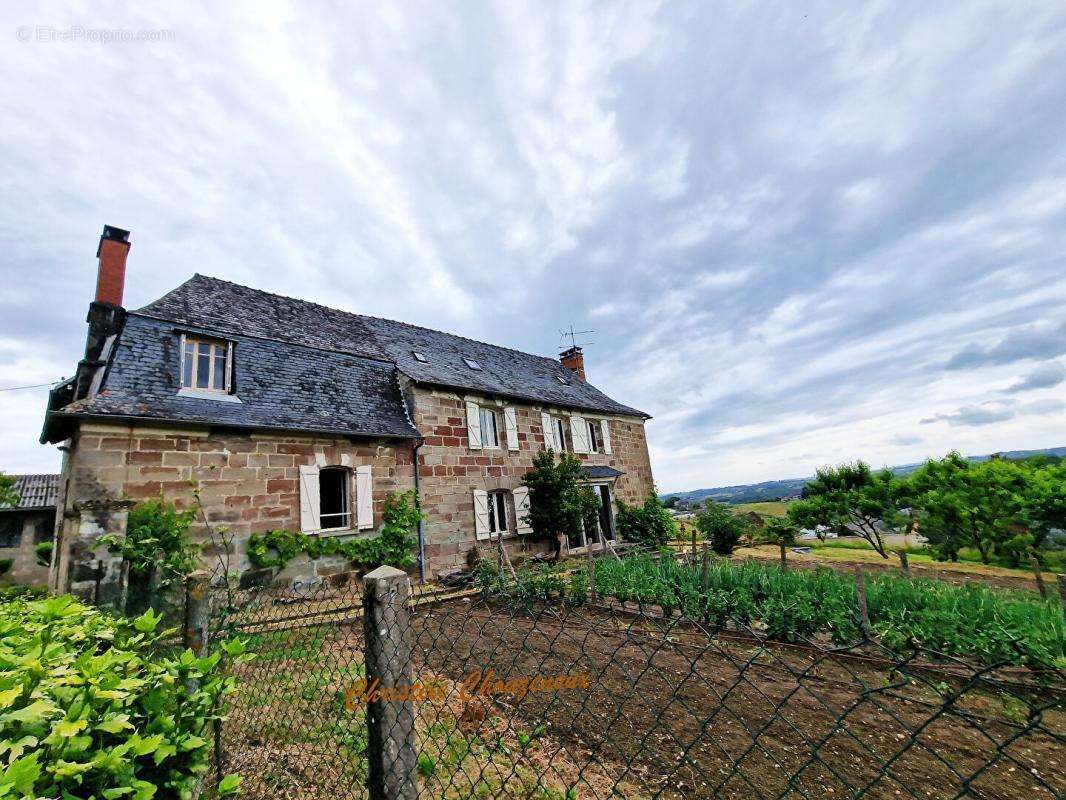 Maison à BRIGNAC-LA-PLAINE