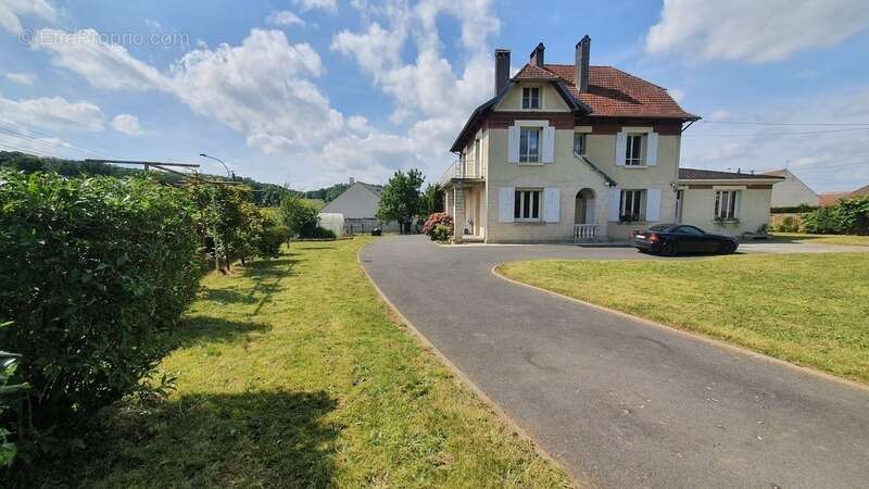 Maison à RESSONS-SUR-MATZ