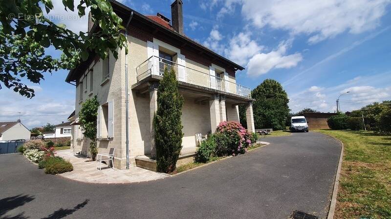 Maison à RESSONS-SUR-MATZ