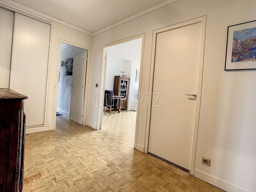 Appartement à VERSAILLES