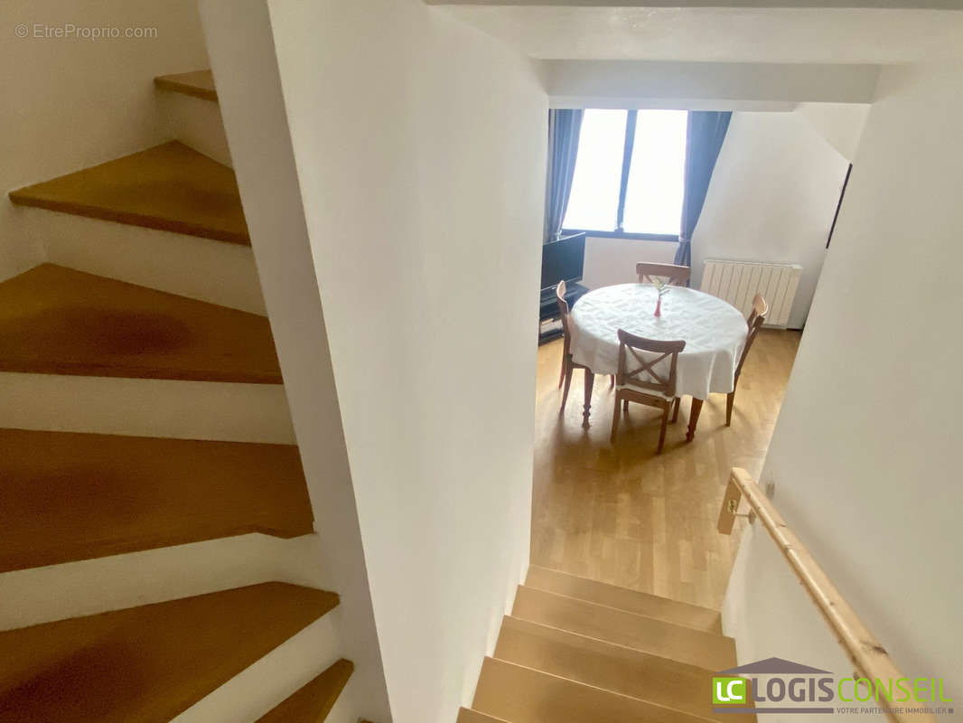 Appartement à BOURG-LA-REINE