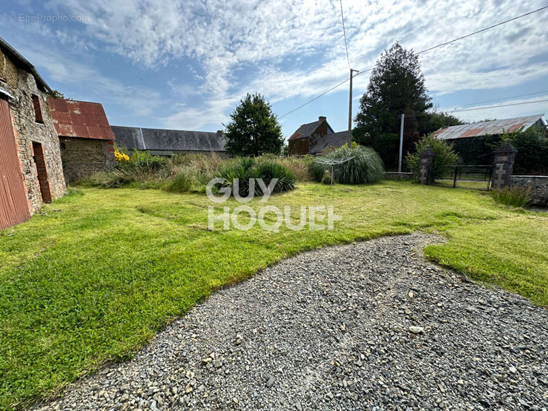 Maison à MUNEVILLE-LE-BINGARD