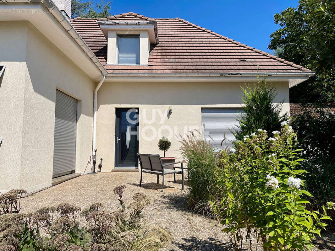 Maison à LUXEUIL-LES-BAINS