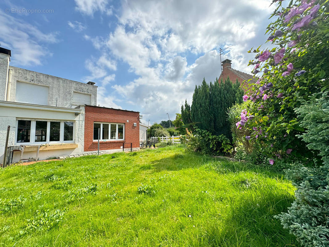 Maison à WAMBRECHIES