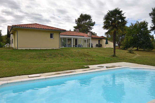 EA 1154 - 47 piscine - Maison à CASTELNAU-D&#039;AUZAN