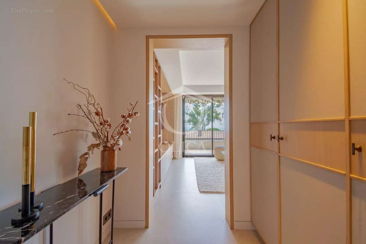 Appartement à VILLENEUVE-LOUBET