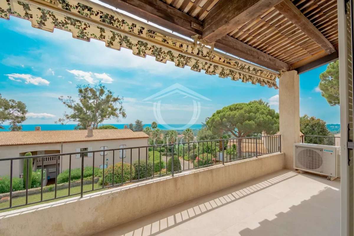 Appartement à VILLENEUVE-LOUBET