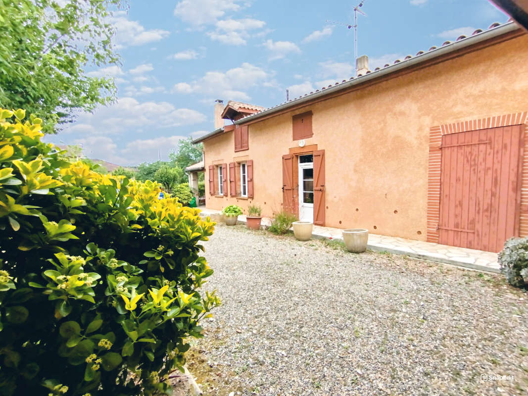 Maison à CASTELGINEST