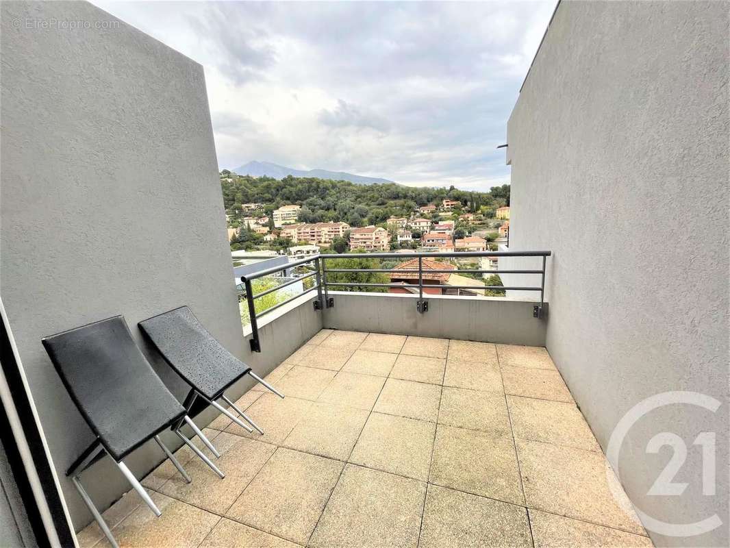 Appartement à ROQUEBRUNE-CAP-MARTIN