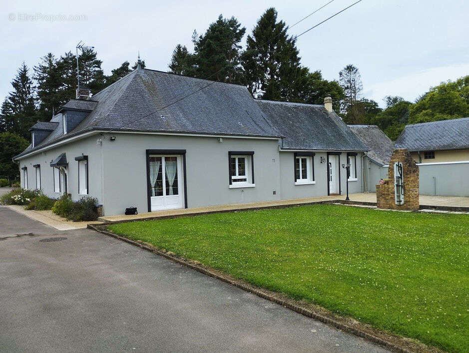 Maison à GRANDVILLIERS