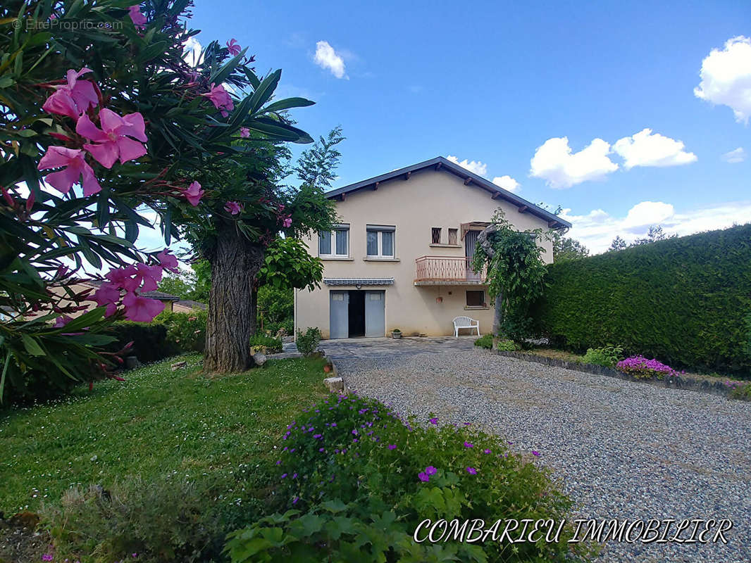 Maison à CAUSSADE