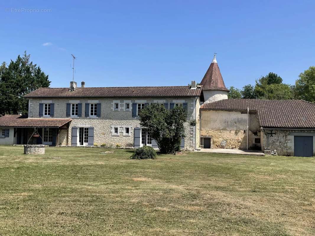 Maison à CHALAIS