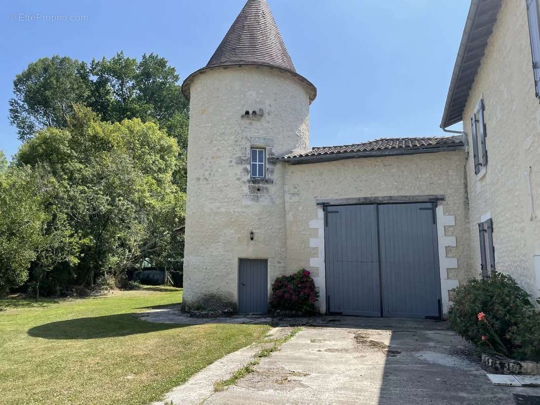 Maison à CHALAIS