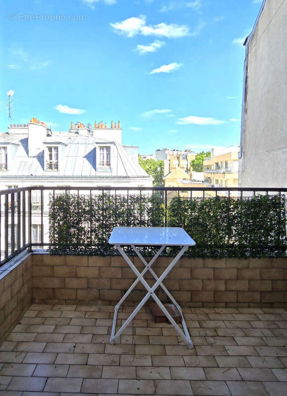 Appartement à PARIS-19E