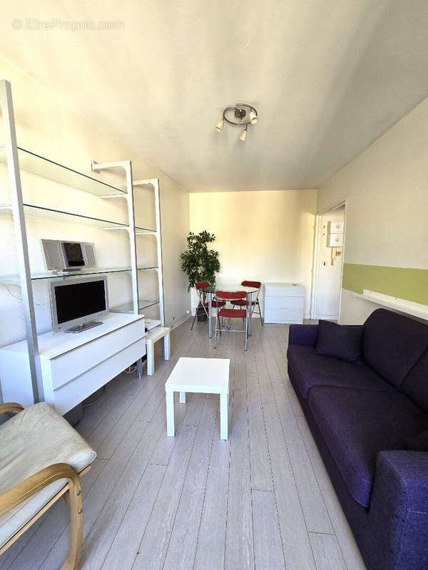 Appartement à PARIS-19E