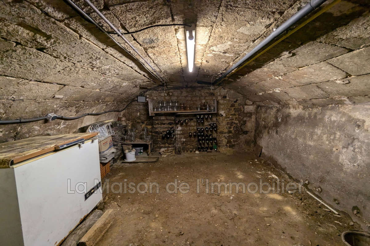 Maison à CRIQUEBEUF-SUR-SEINE