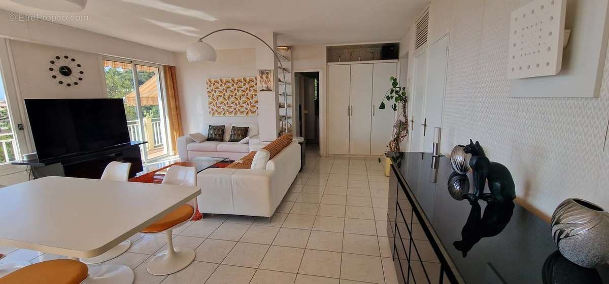 Appartement à ROQUEBRUNE-CAP-MARTIN