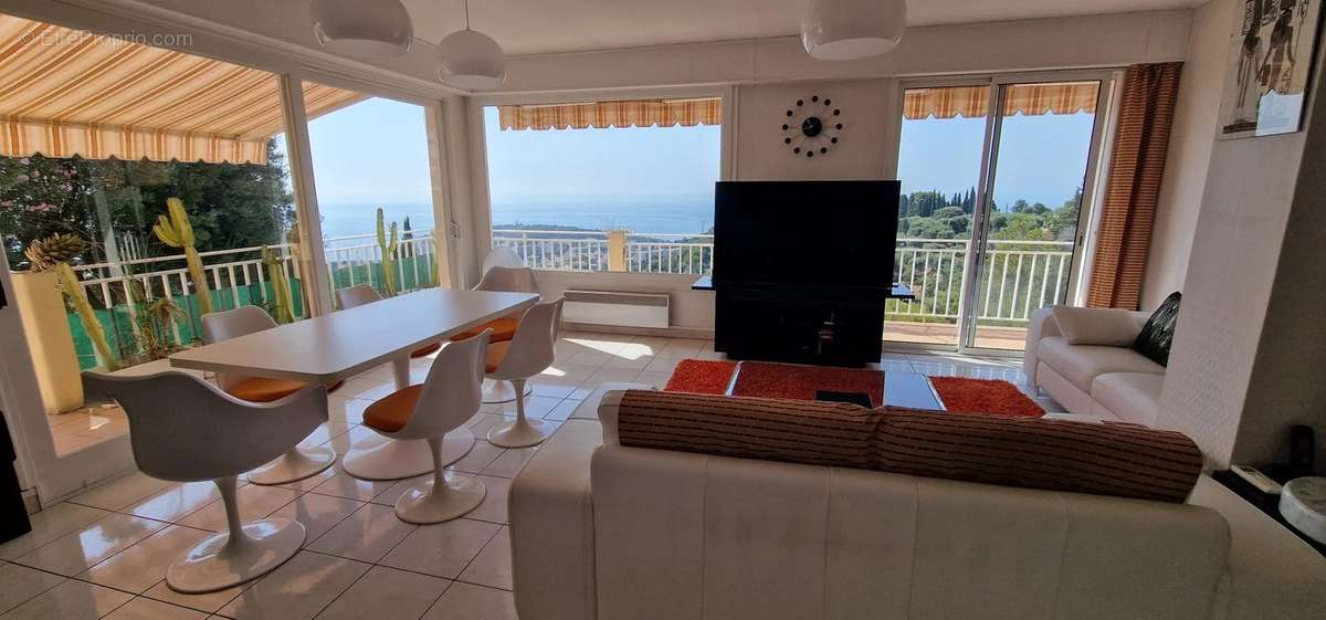 Appartement à ROQUEBRUNE-CAP-MARTIN