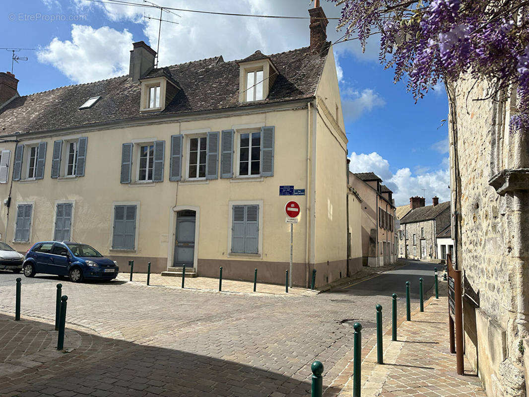 Appartement à MILLY-LA-FORET