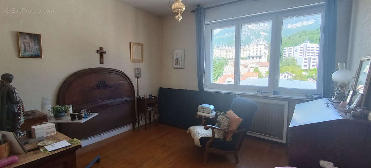 Appartement à AIX-LES-BAINS