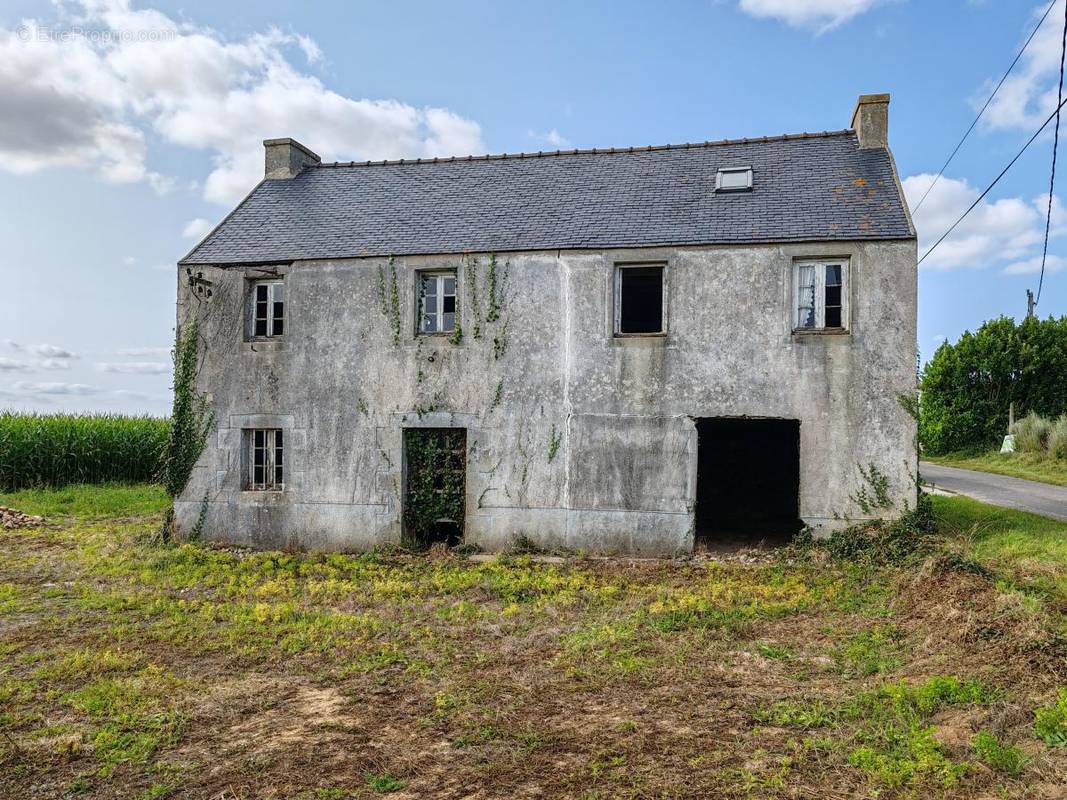 Maison à PLOUVORN