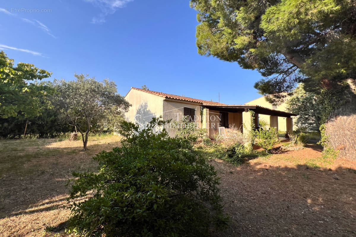 Maison à MAUSSANE-LES-ALPILLES