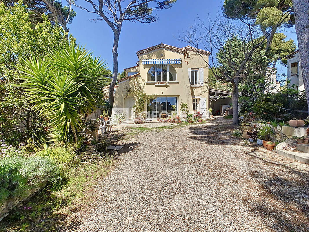 Maison à CARRY-LE-ROUET