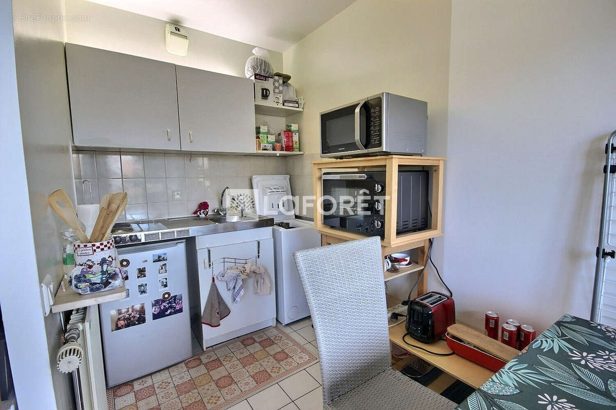 Appartement à COURBEVOIE