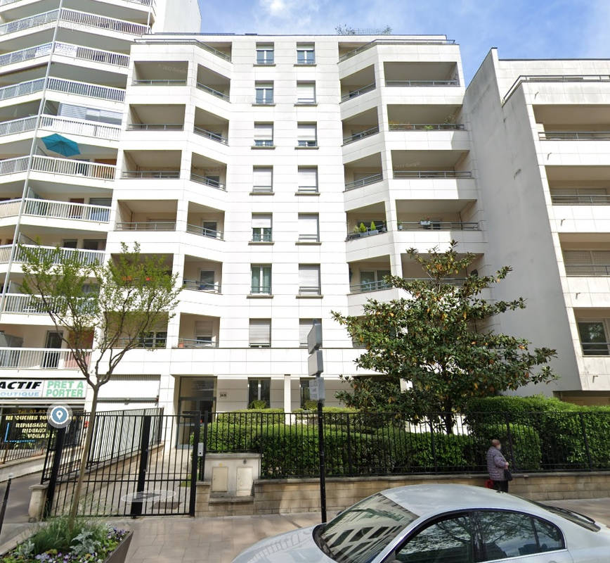 Appartement à COURBEVOIE