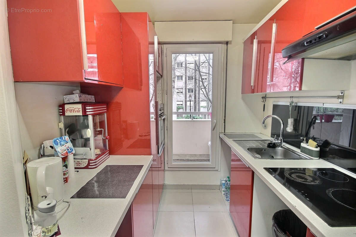 Appartement à COURBEVOIE