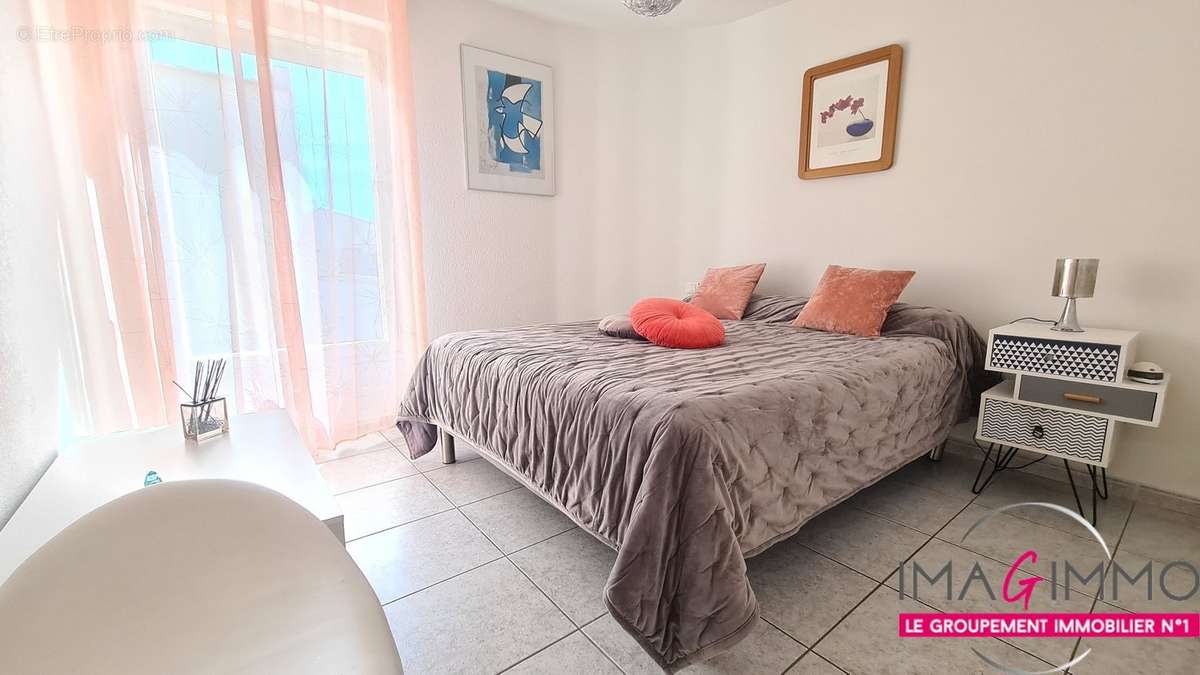 Appartement à MAUGUIO