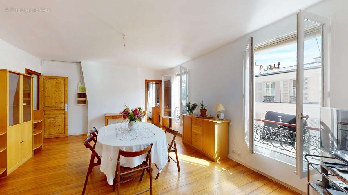 Appartement à PARIS-12E